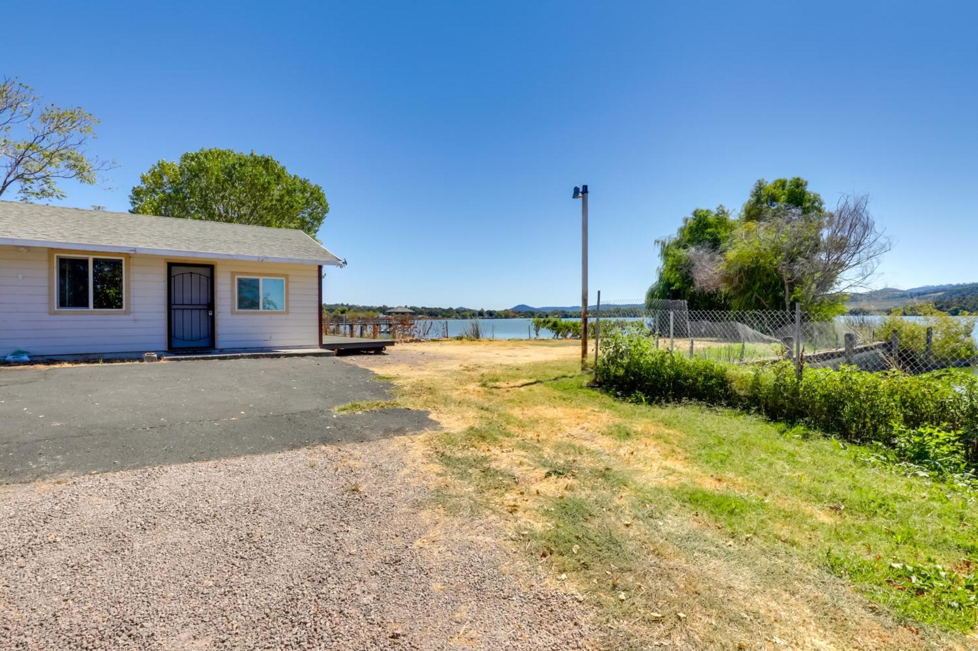 End Unit With Clear Lake Access In Norcal! Apartment Clearlake Exterior photo